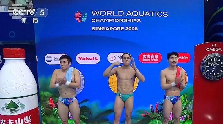 世锦赛男子3米板：墨西哥选手奥尔维拉夺金，曹缘第2、王宗源第3