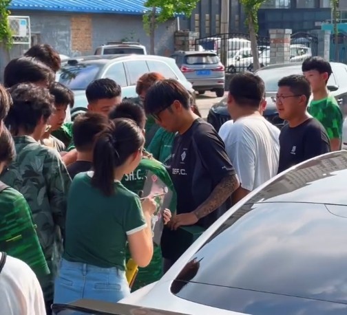 [球迷看点]博主：国安表现重回正轨，今日训练张稀哲、张玉宁等