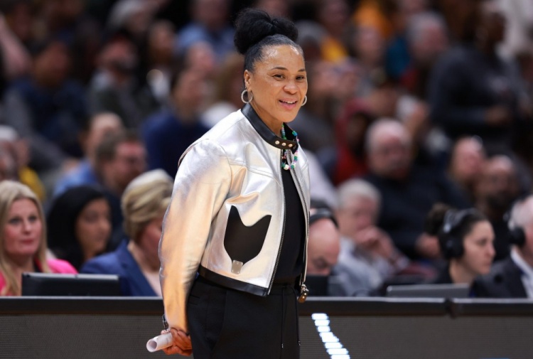 【值得一看】打破性别壁垒！勇士老板拉科布被视为聘请NBA首位女主帅的先驱(图8)