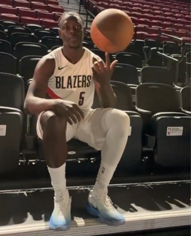 多带带杨瀚森！霍勒迪：我希望能在开拓者进攻端扮演更重要的角色