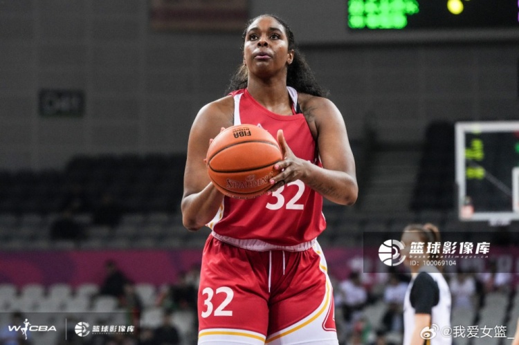 [体育头条]仙扬-帕克加盟山东女篮 成征战WCBA赛季最多的外援(图1)
