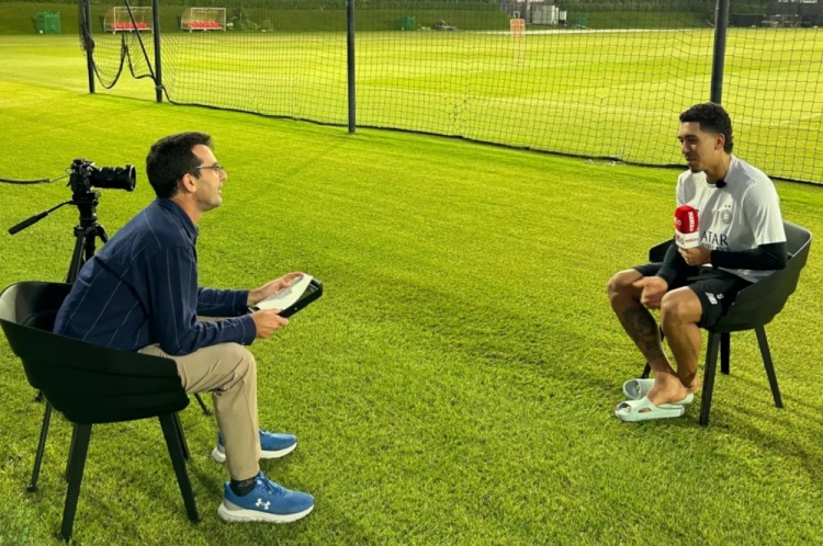 【有趣体育】菲尔米诺：维尼修斯是个好小伙，无法接受向他施压时