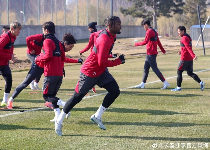 【长春亚泰】亚泰备战收官战 苏亚雷斯：要尽快调整心态打好最后一轮比赛(图4)