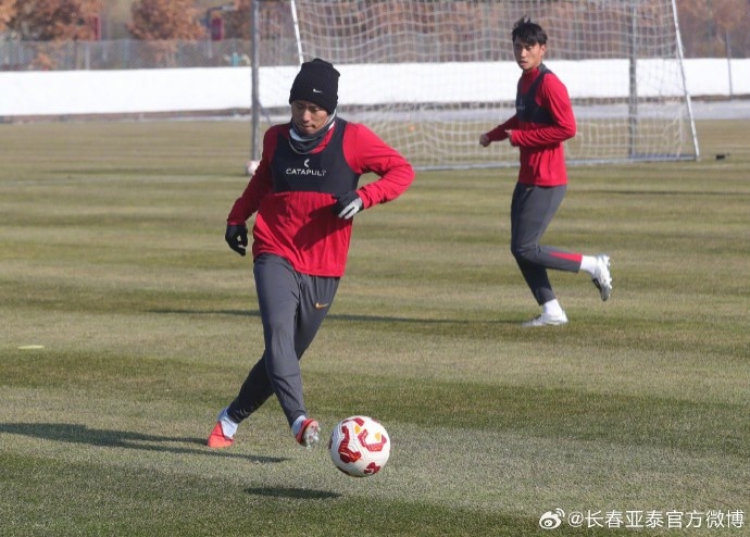 【长春亚泰】亚泰备战收官战 苏亚雷斯：要尽快调整心态打好最后一轮比赛(图7)