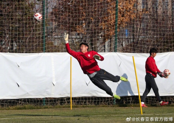 【长春亚泰】亚泰备战收官战 苏亚雷斯：要尽快调整心态打好最后一轮比赛(图9)