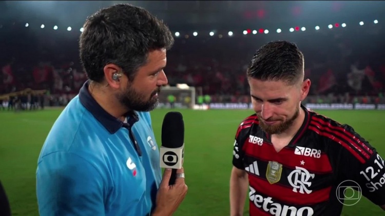 若日尼奥：问鼎巴甲归功于俱乐部所有人，团队凝聚力发挥重要作用