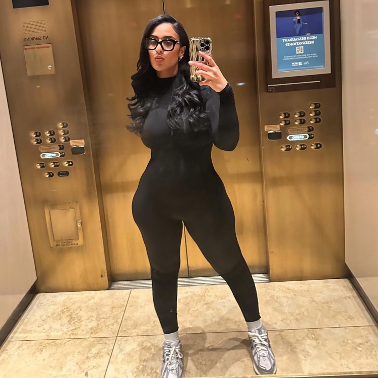 [焦点新闻]皮尔斯：很多少妇喜欢勾搭少男 女⭐主持：我不喜欢比我小的男性(图2)