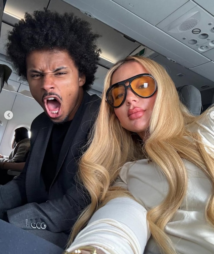 【记者观察】图片报：妻子想阿⬆️德耶米去大都市踢球 多⬆️特