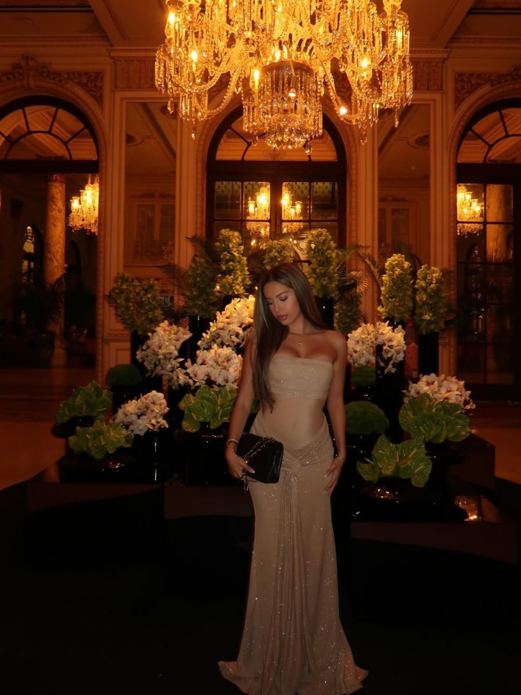 [有道理嘛?]有颜值有身材有学历还爱篮球！哈佛美女硕士Rima场边观战绿军(图3)