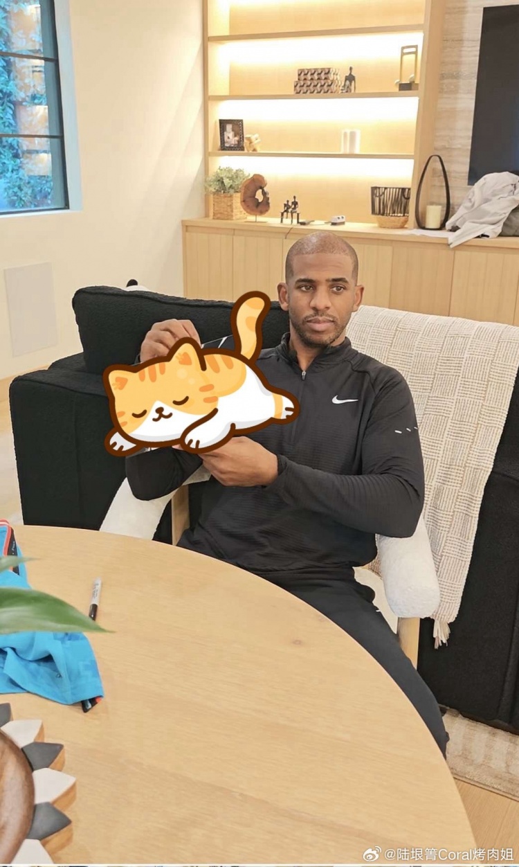 【看点来袭】➡️媒体人：今天见了保罗 还是特❗别自律 早上跑