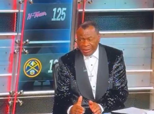 【体坛快讯】火箭名宿：我对如今NBA不❕⚽满的一点在于 他们