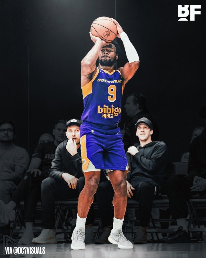 [最新提要]没比赛&没闲着！昨日东契奇&里夫斯现场观战⬇️❗