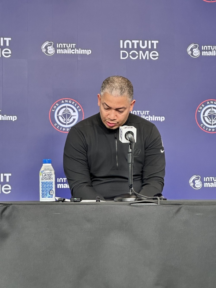 [精彩资讯]泰伦·卢：这场胜利很重要 因为会影响我们下一次训练的心情(图1)