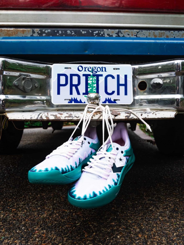 [有道理嘛?]普理查德个人新PE鞋款！球鞋内外元素都呼应他的家乡俄勒冈！(图1)