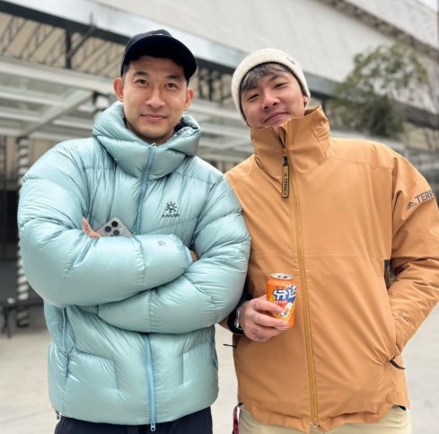 入选新一期国足！王大雷晒合照恭喜刘殿座：恭喜哈哥为梦想再奋斗