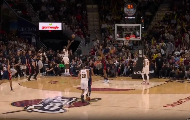 手感火熱！哈達(dá)威壓哨跳投穩(wěn)穩(wěn)命中 掘金領(lǐng)先9分進(jìn)入第四節(jié)