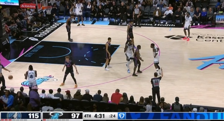 投子認(rèn)負(fù)！末節(jié)還剩4分31秒 熱火換下主力練兵&加德納都上場(chǎng)了