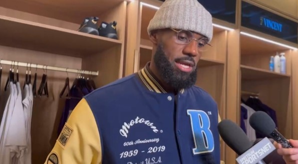 【你怎么看？】詹姆斯：我本赛季大部分时间都在打无球 我能够根