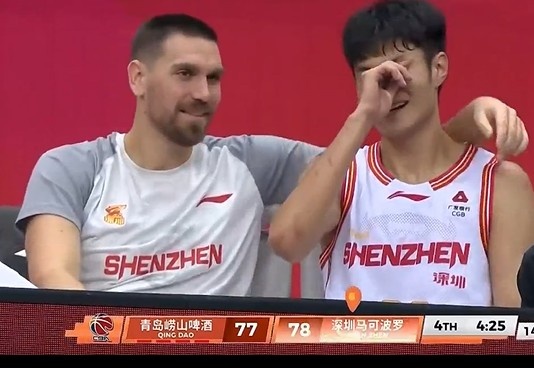 又一個(gè)！王浩然拼搶籃板被吹犯規(guī) 累計(jì)5犯離場