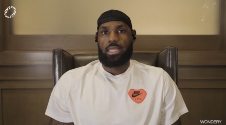 詹姆斯：我們處于三分聯(lián)盟 領(lǐng)先三分時犯規(guī)最能避免對方投進(jìn)三分