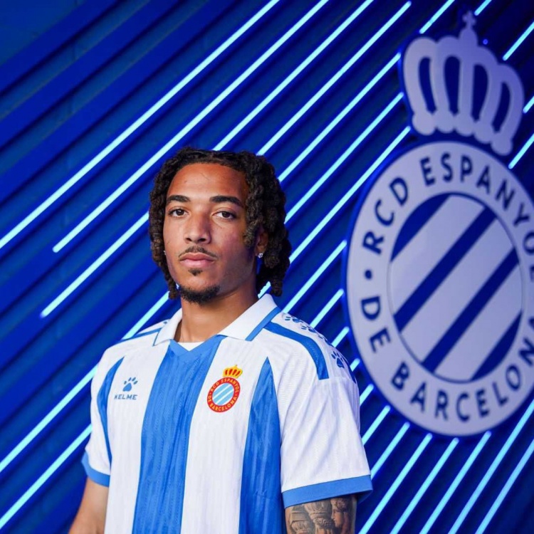 羅馬諾：巴黎FC已向伯恩利提交永久轉(zhuǎn)會報價，希望引進科萊奧肖