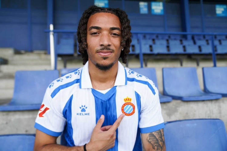 羅馬諾：巴黎FC與伯恩利就科萊奧肖轉(zhuǎn)會達協(xié)議，球員將前往巴黎