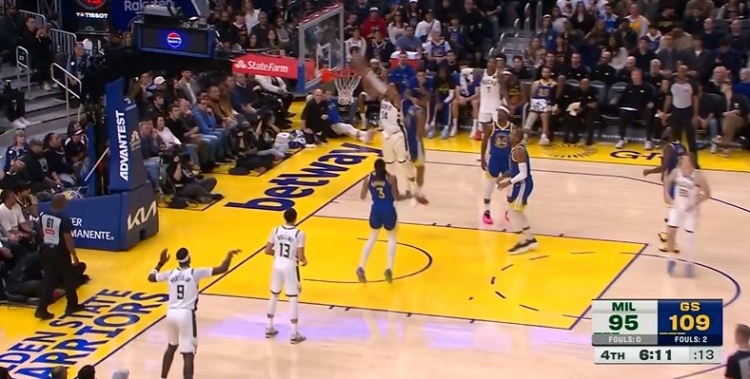 自己來吧！字母哥暴扣&反擊一條龍穿透勇士防線上籃得分