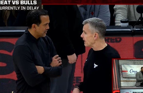 要打了嗎？公牛熱火球員回到場(chǎng)地 比賽已經(jīng)延遲一個(gè)半小時(shí)