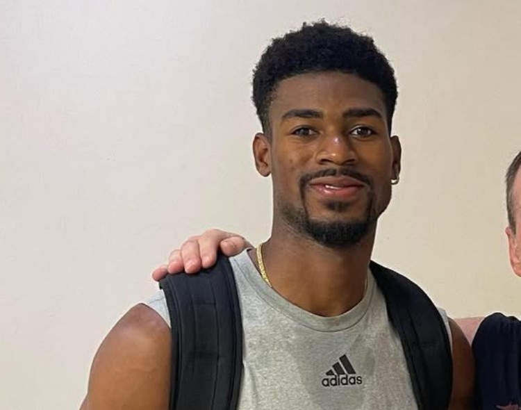 首秀4分1板1助！媒體人：貝利可能還在倒時(shí)差 有待觀察不要一場(chǎng)論