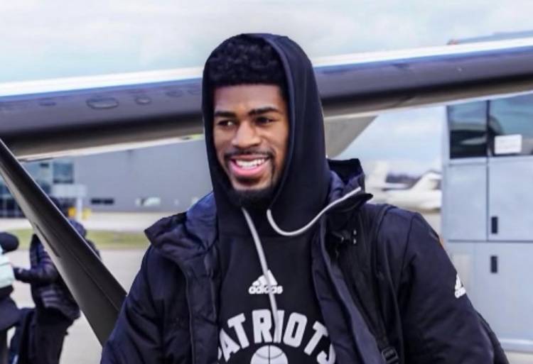 媒體人：貝利首秀難言理想 剛來(lái)一切都陌生 多打幾場(chǎng)才能全面了解