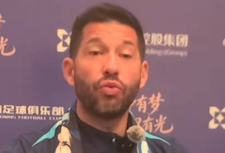 三鎮(zhèn)新帥莫拉：球員只分好的和不好的，我不會在意他們的年齡