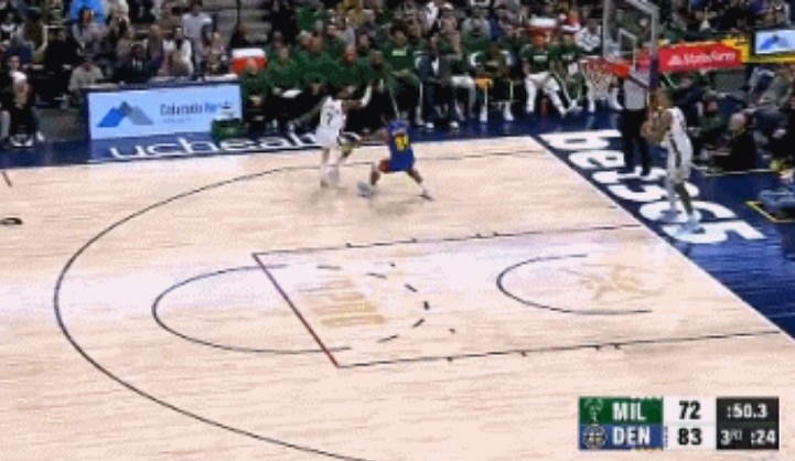 都在想啥呢！雄鹿后場發(fā)球五秒違例 波特遭逼搶&沒有其他人來接球