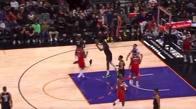 有點可惜??！馬威籃下縱貫全場長投三分命中?? 但超時未算