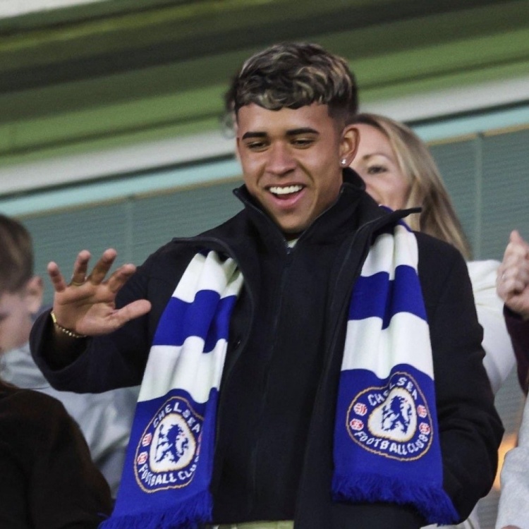 记者：切尔西可能从斯特拉斯堡召回派斯，他受到俱乐部高度评价