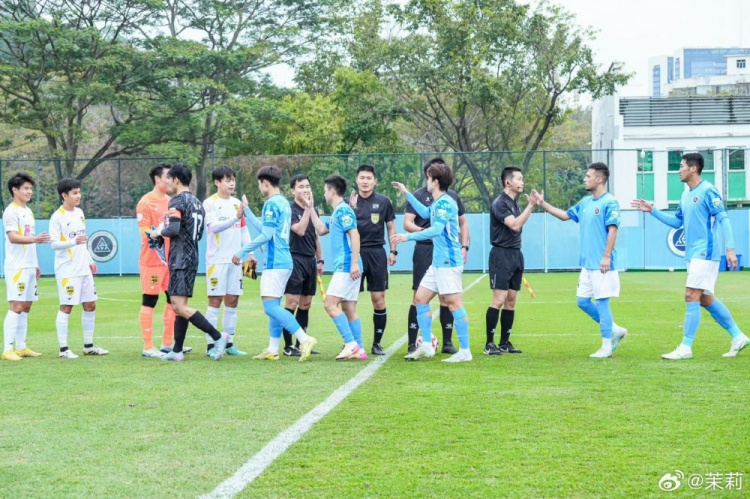 记者：卡尔采夫近期一直单独训练，新鹏城热身赛0-2不敌广州豹