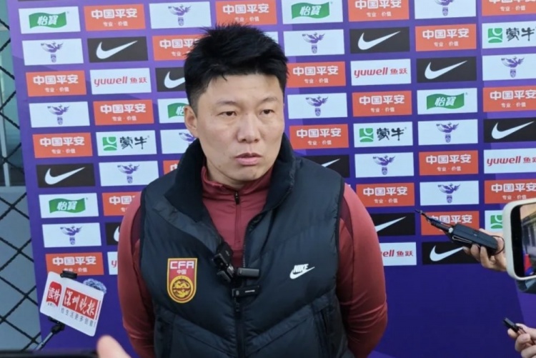 [第一观察]中国U17➡️女足新帅马晓⚽旭：我是一个喜欢挑战
