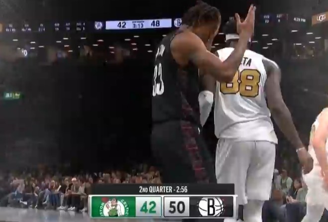 牽製力太強！小邁克爾·波特突破 拋傳助飛克拉克斯頓空接暴扣