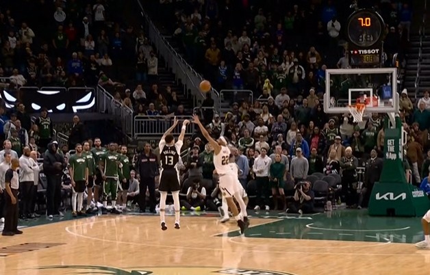 瘋狂續命！羅林斯弧頂撤步變向再中三分 分差僅剩1分