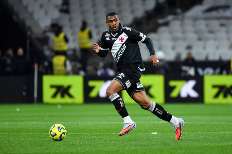 记者：拉扬已经抵达英国即将加盟伯恩茅斯，转会费3060万英镑