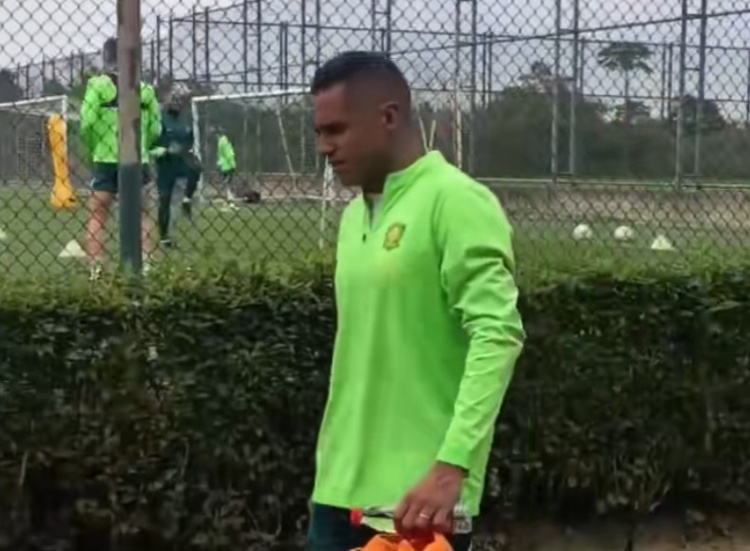 达万直接赴海南与国安会合，此前因身体小状况推迟归队