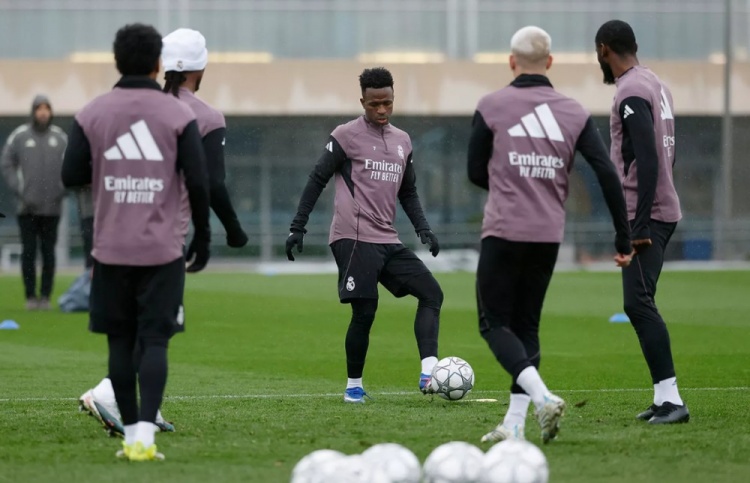 官方：吕迪格参加部分合练，姆巴佩和A费完成中等强度个人训练