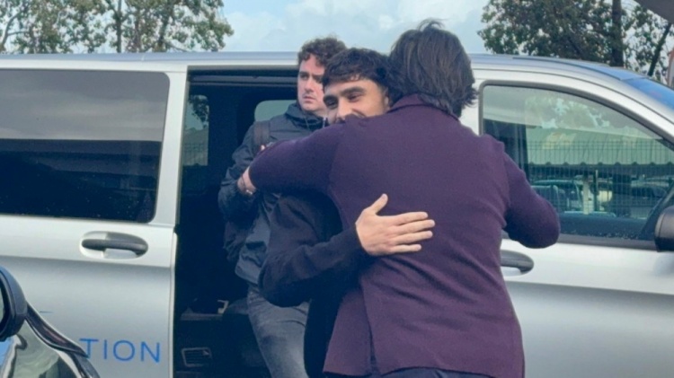 记者：马赛前锋莫派已经抵达塞维利亚，准备租借加盟