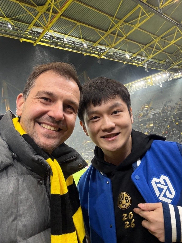 他真的来了！樊振东赴现场观战多特蒙德VS国际米兰