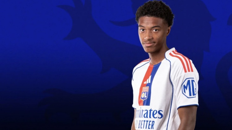 官方：里昂租借巴黎圣日耳曼中卫卡马拉，有400万欧买断选项