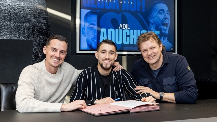 官方：沙尔克从桑德兰签下法国中场奥奇切，签约至2027年