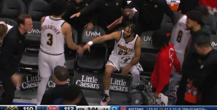 悬念回来了！穆雷底角三分命中 掘金仅落后活塞2分