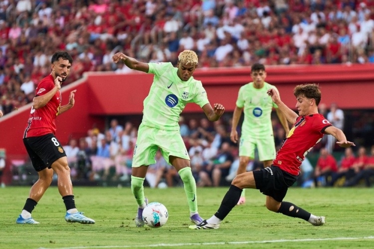 【新闻现场】传➡️足胜负彩第2❗6027期看点：切尔西对➡️阵副班长 狼堡激战大黄蜂(图2)