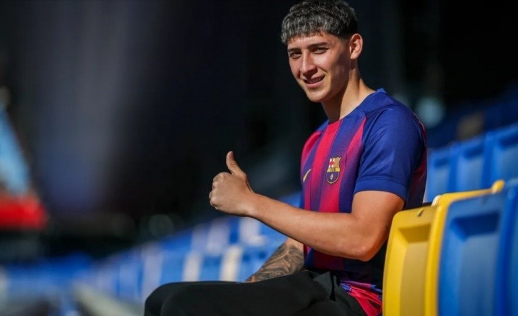 [球迷关注]前教练谈巴萨新援小将帕西菲科：⬇️他适合巴萨，成