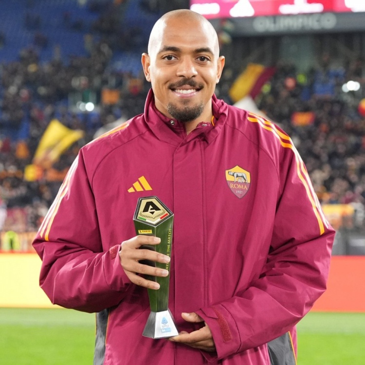 梅开二度！马伦当选罗马vs卡利亚里全场最佳球员