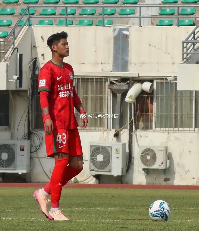 【有趣体育】博主：原河南队球员张兆致、原申花U21队球员梁家豪加盟梅州(图1)